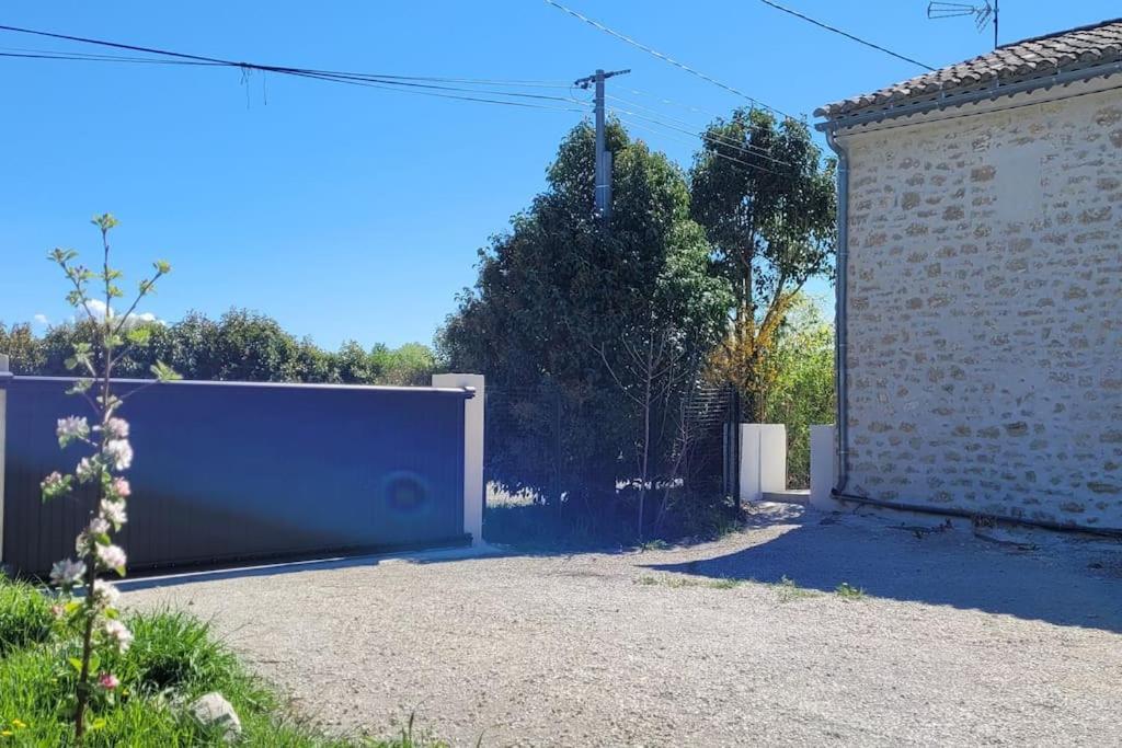Location Appartement Dans Mas Provencal Monteux Buitenkant foto