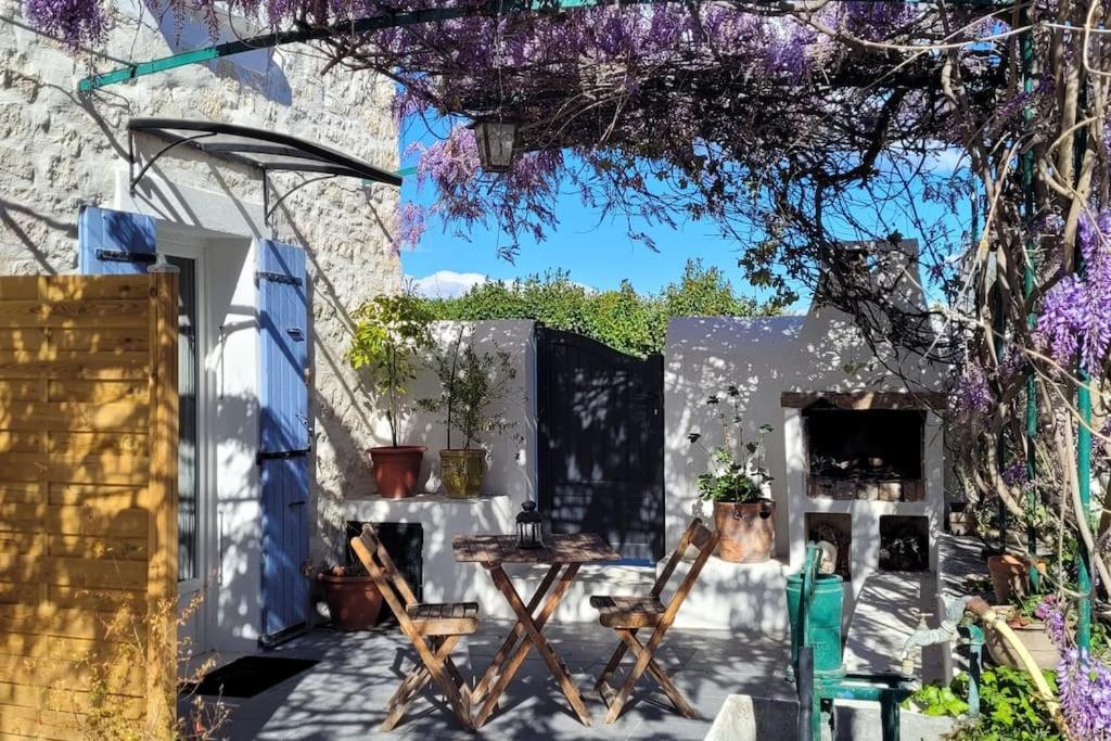 Location Appartement Dans Mas Provencal Monteux Buitenkant foto